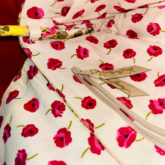 💝Vera Bradley Floral Quilted Adjustable Purse - Picture 4 of 6